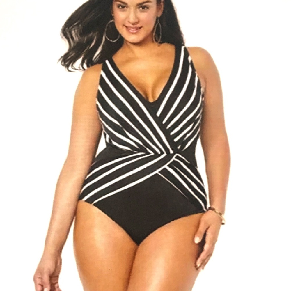 SWIMSUITS FOR ALL Swimsuit Striped Black and White Women’s Size 12 NWT